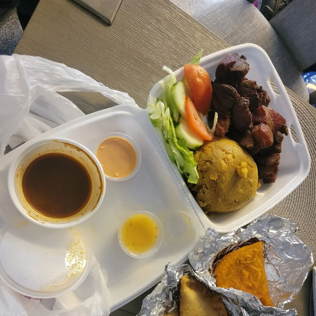Mofongo Con Carne Frita