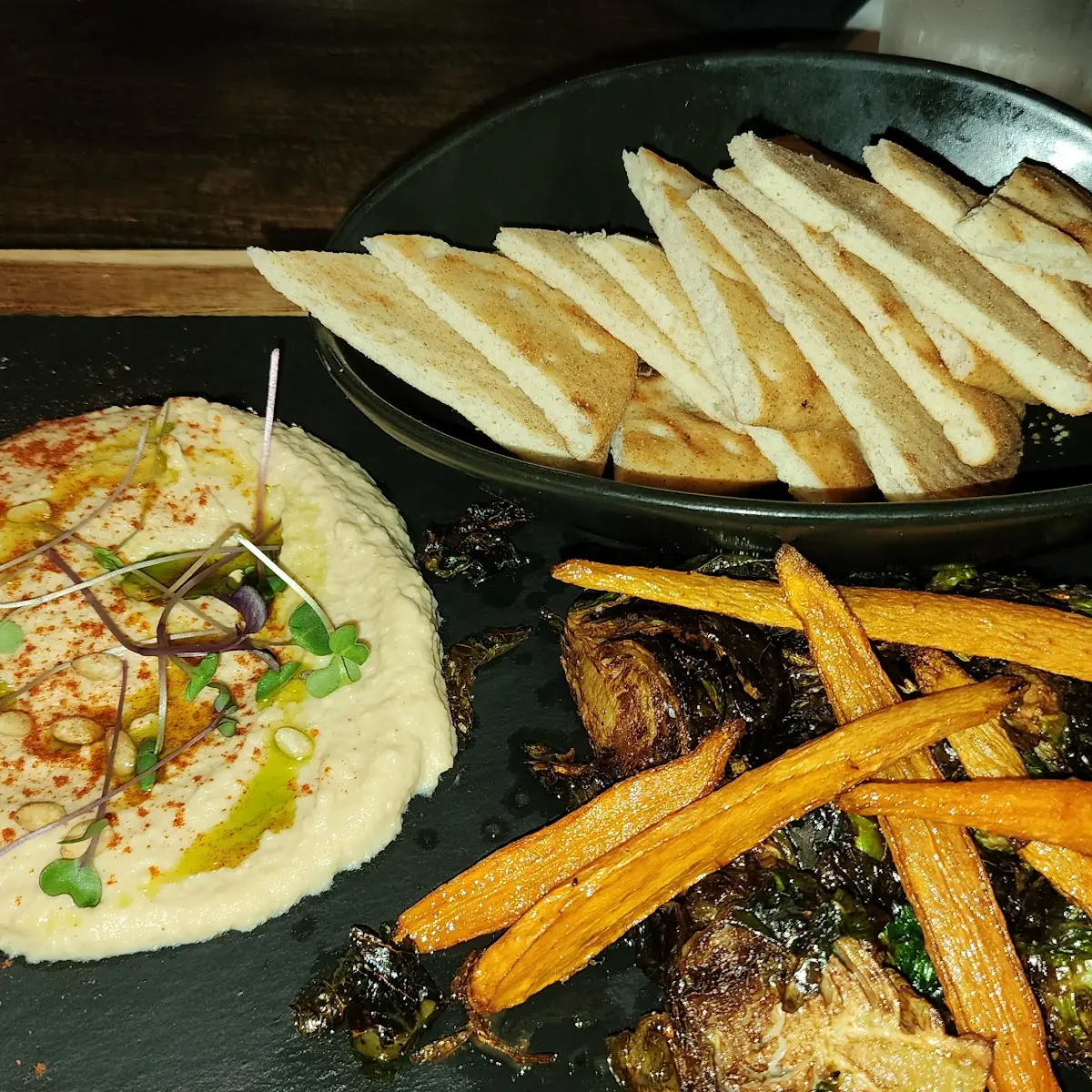 Hummus Plate