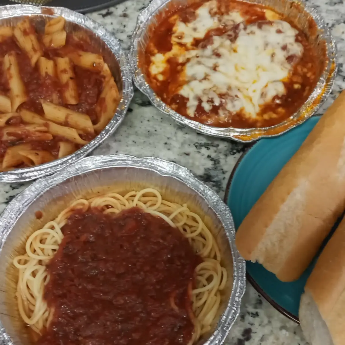 Penne Alla Pomodoro Chicken Parmigiana with Spaghetti Bread