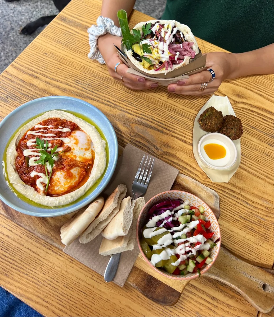 Hummshuka Bowl, Little Byronian