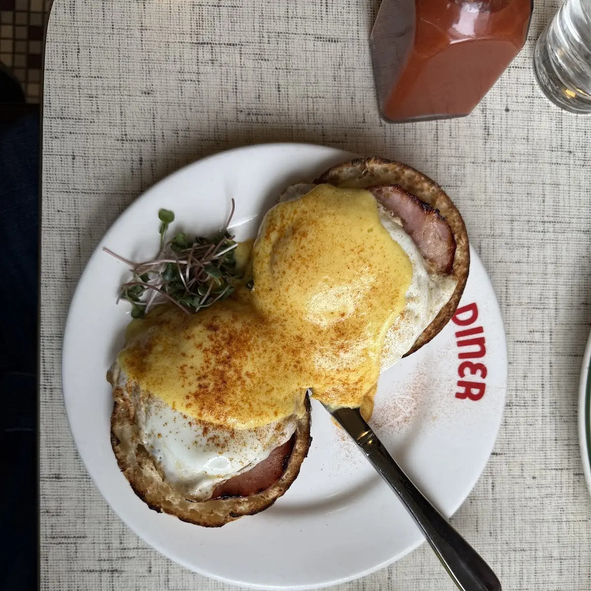 Eggs Benedict