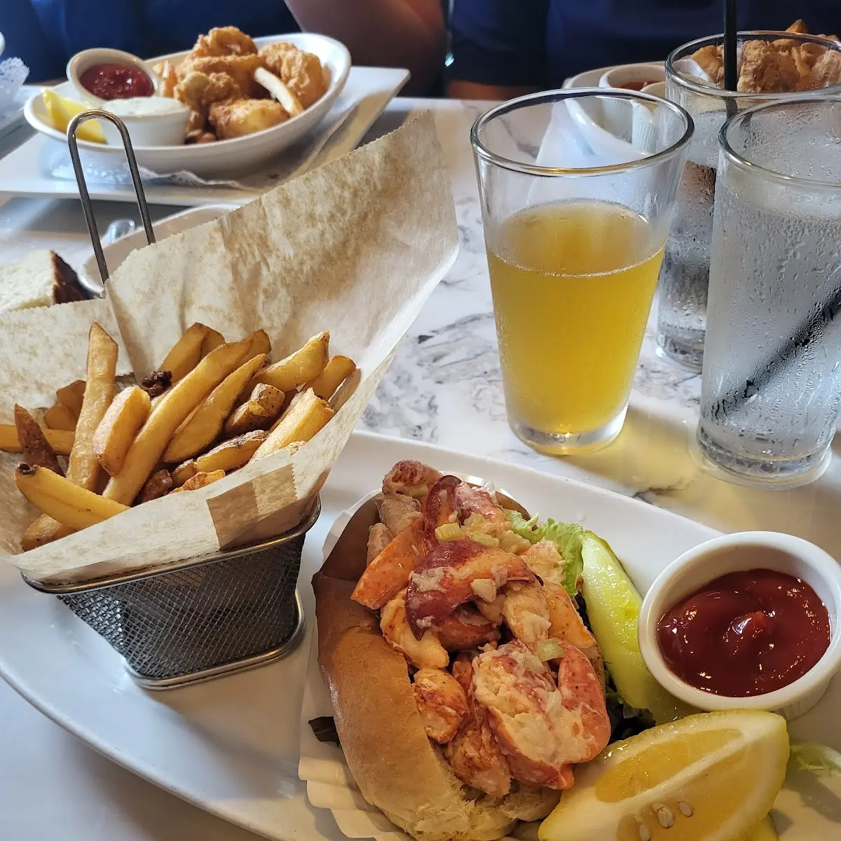 Lobster Roll with Fries