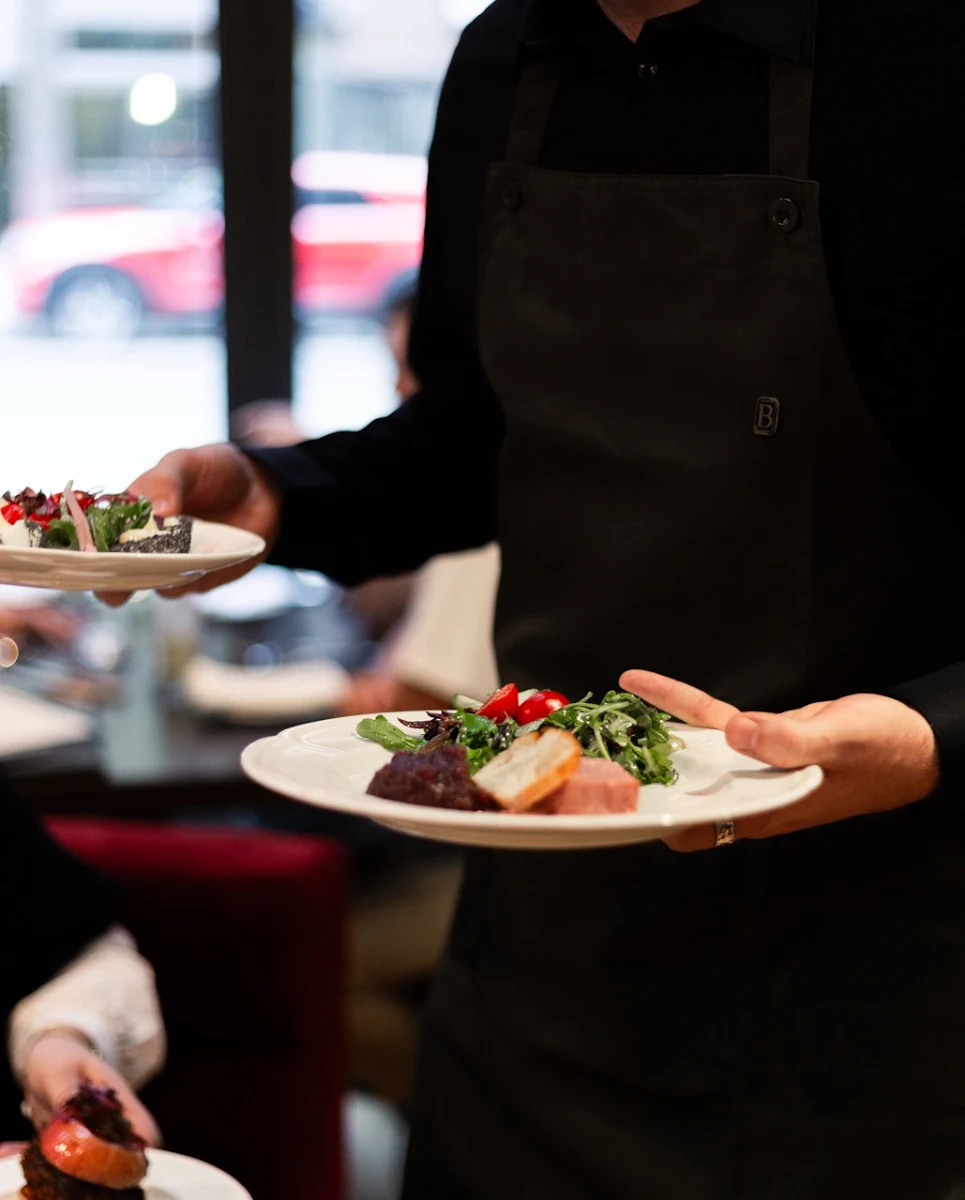Highlights, Restaurant Benjamin
