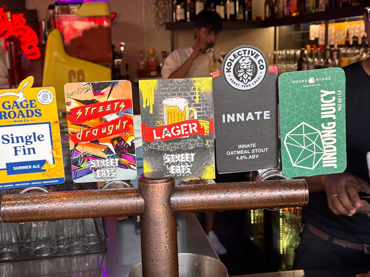 Beers on Tap, Street Eats Eatery