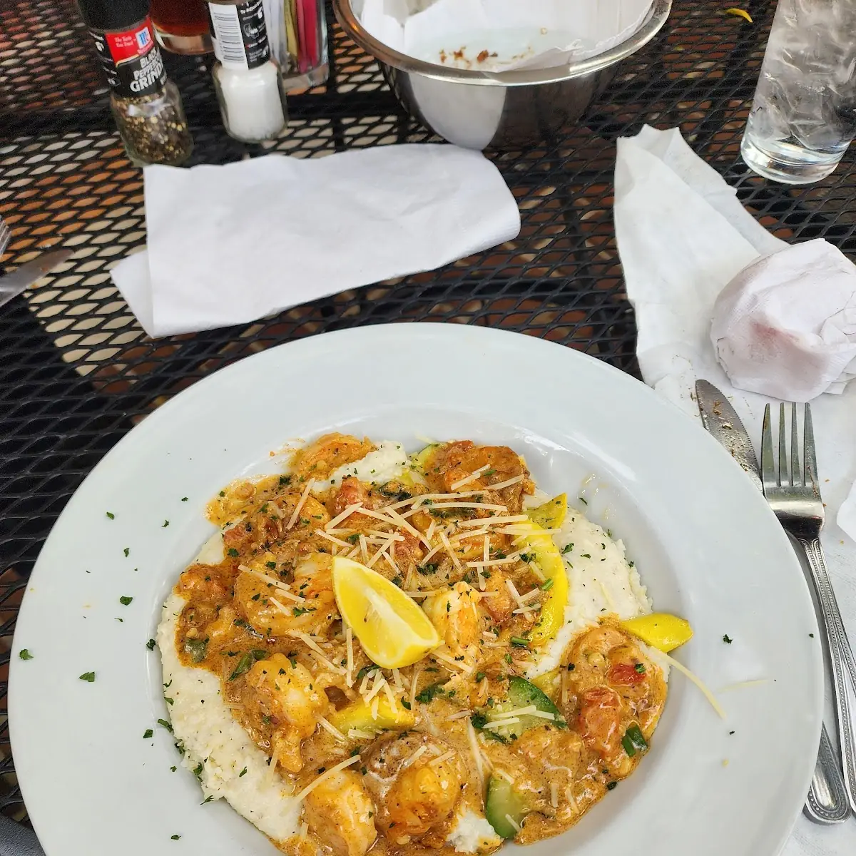 Regular Classic Shrimp & Grits