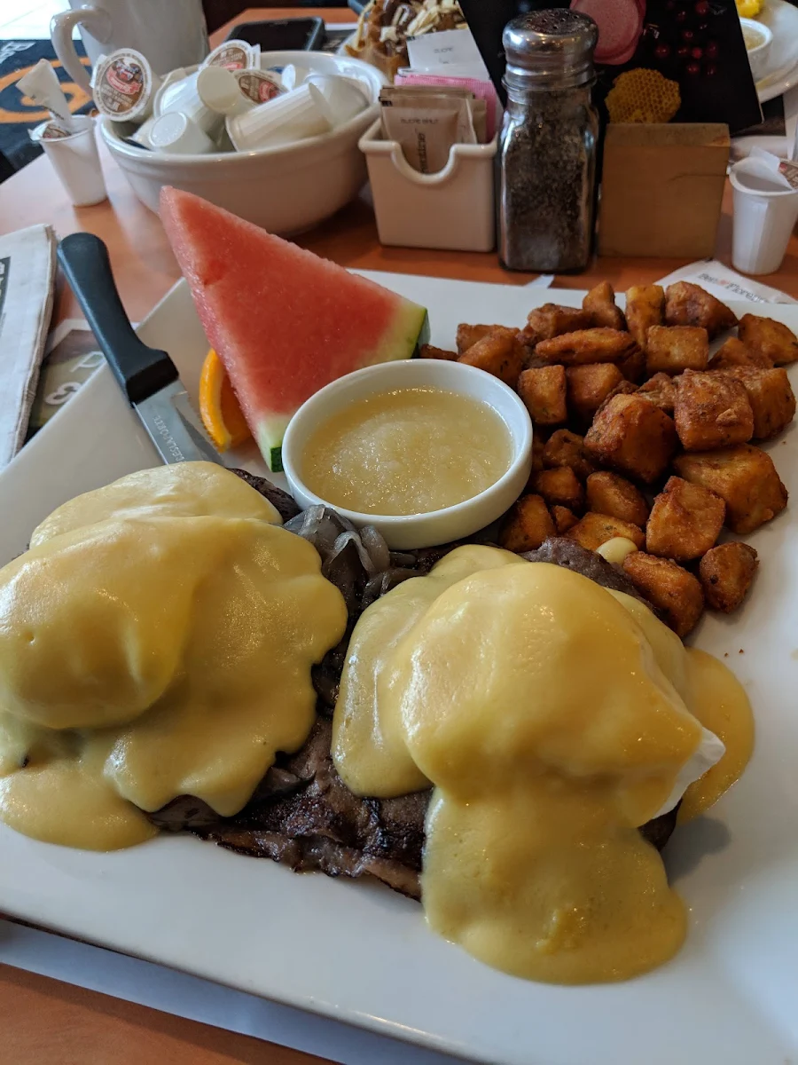 Bénédictines Steak Philly