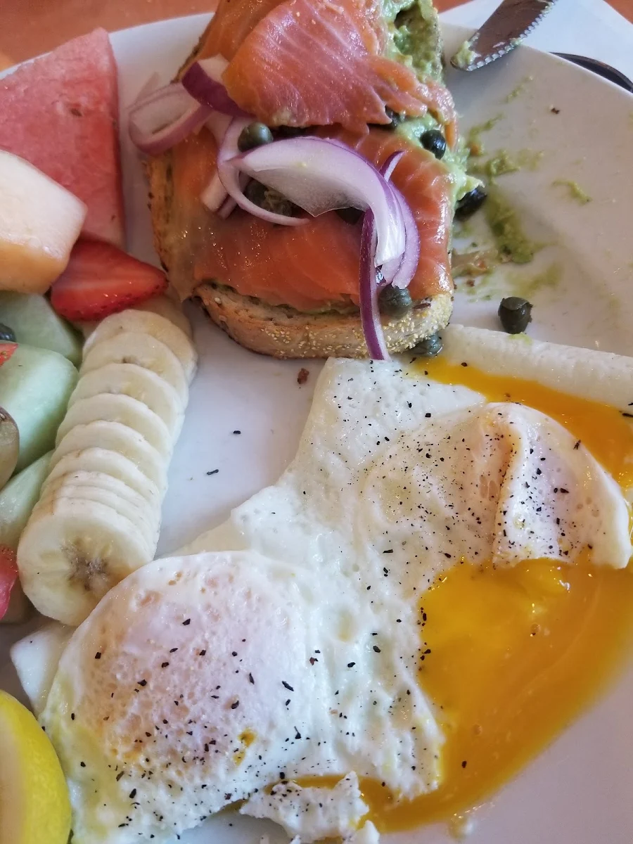 Smoked Salmon Benedict