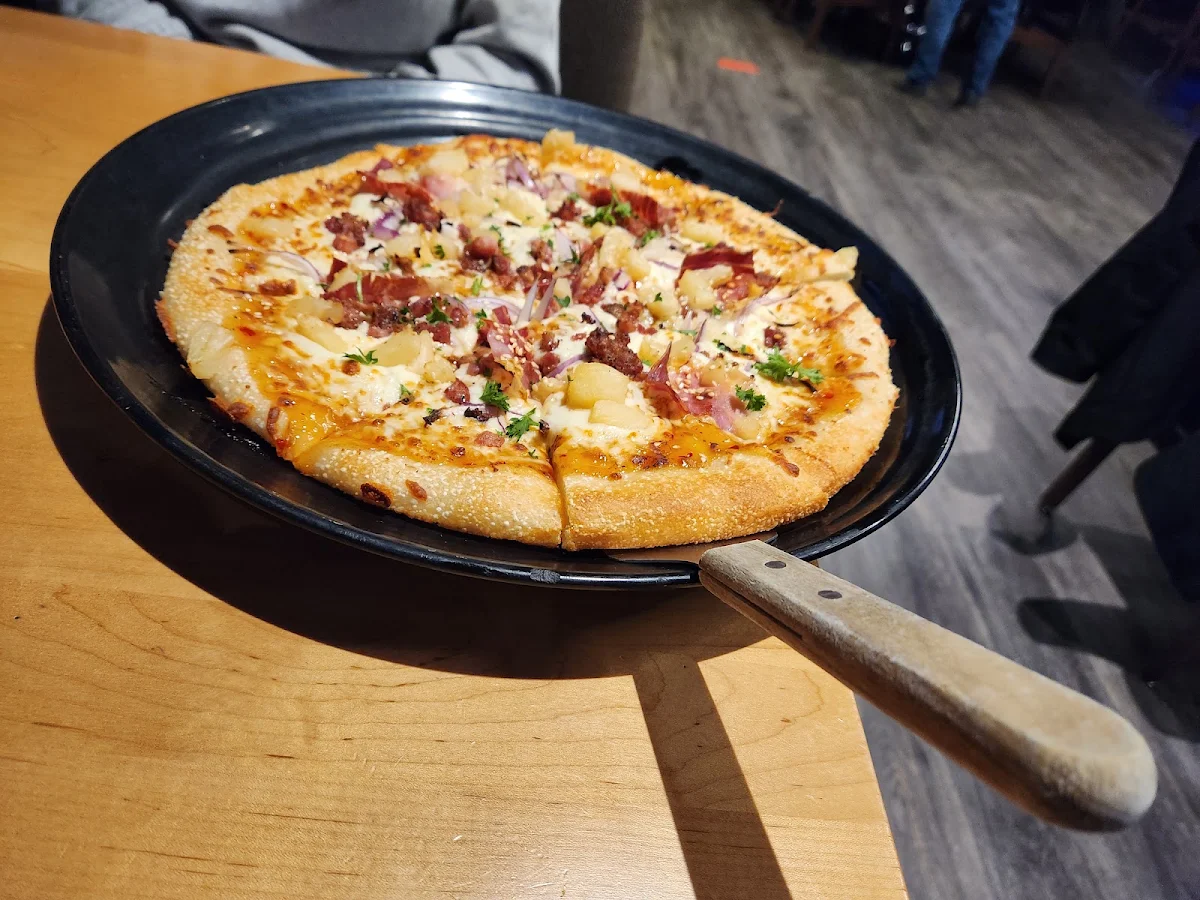 Royal Hawaiian Pizza, Boston Pizza