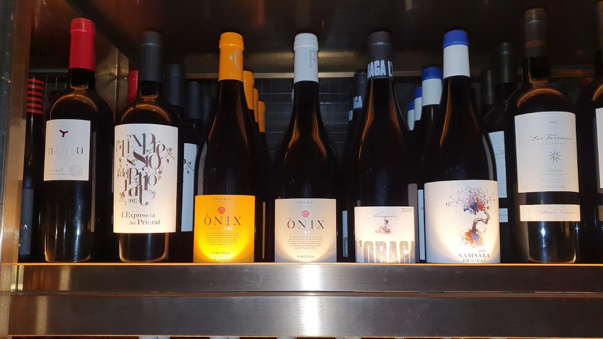 Wines, Balcon by Tapavino