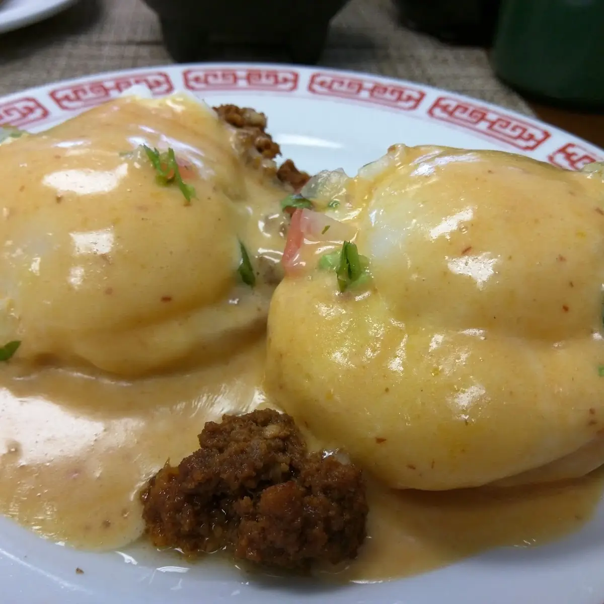 Eggs Benedict, Ham & Hollandaise