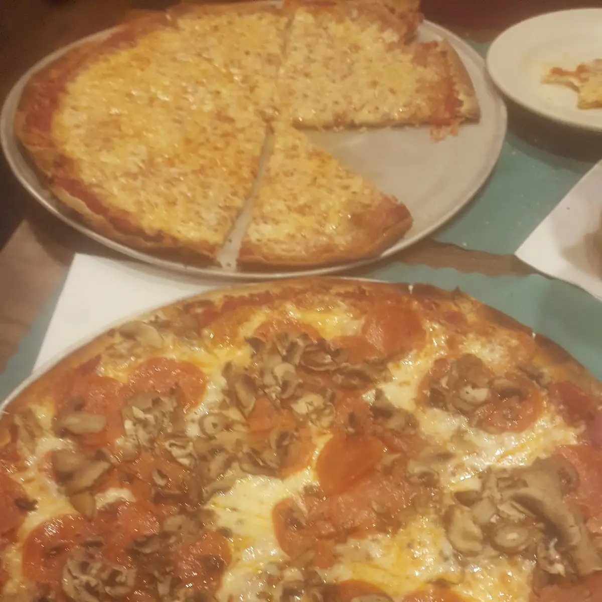 Linguica Mushroom Pizza