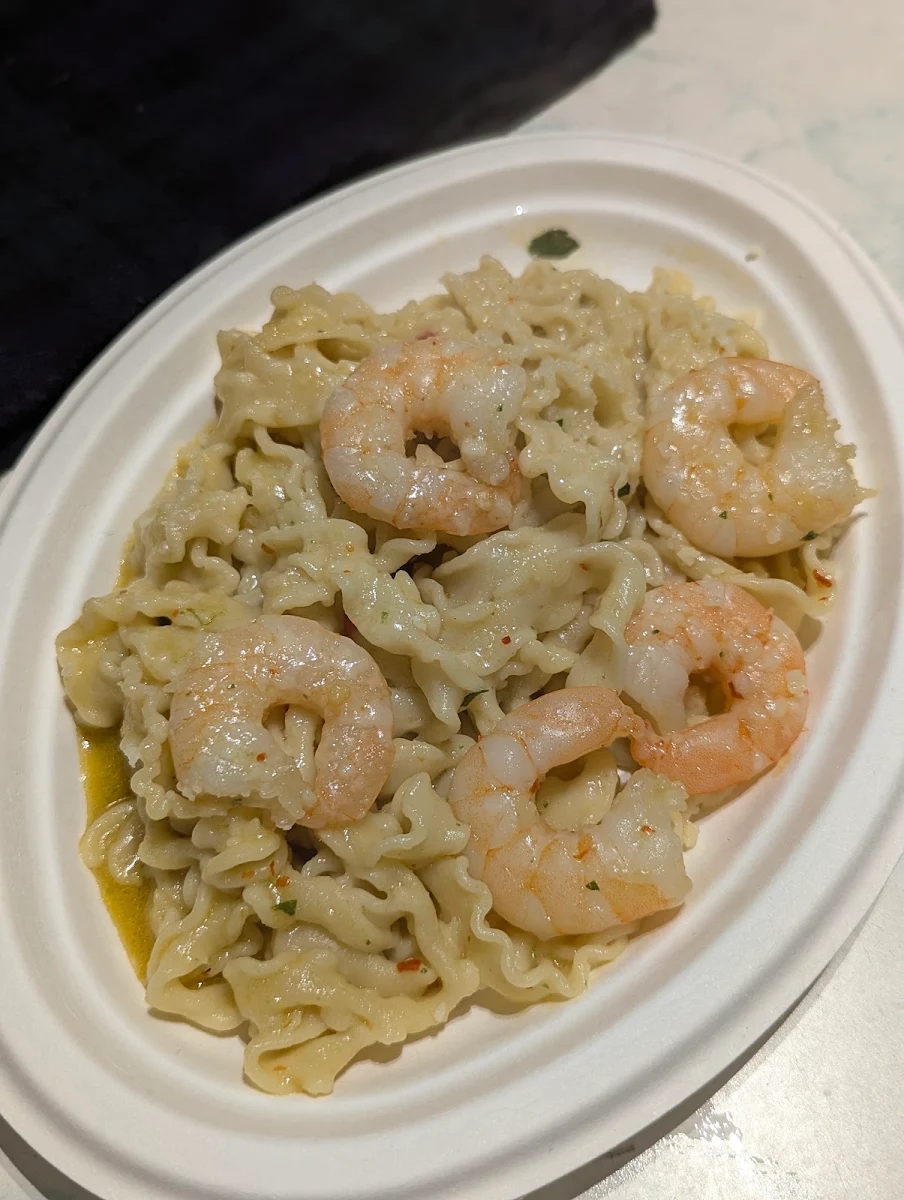 Aglio E Olio Prawns, Str'eats Pasta Bar & Desserts