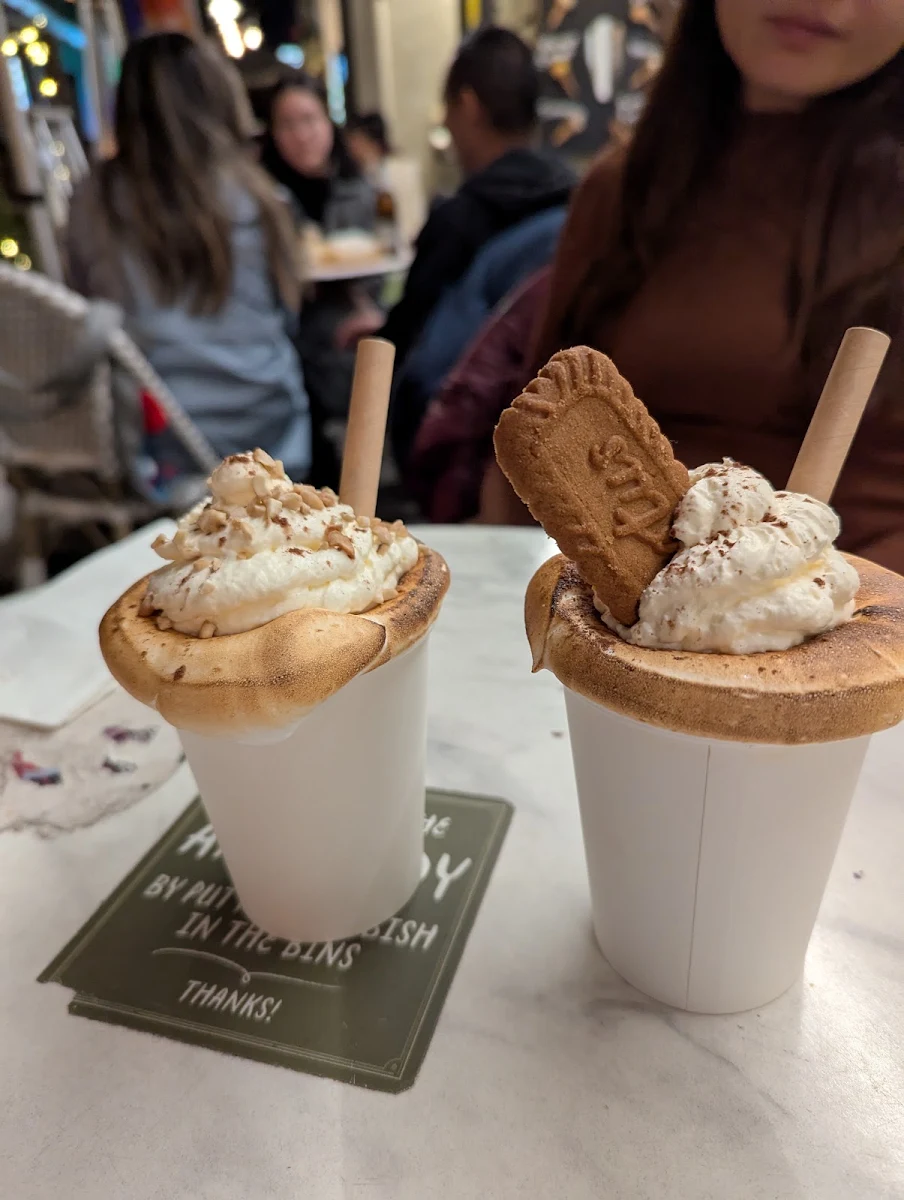 Highlights, Str'eats Pasta Bar & Desserts