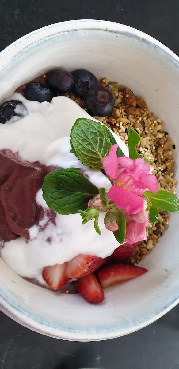Acai Bowl, Corner Store Cafe