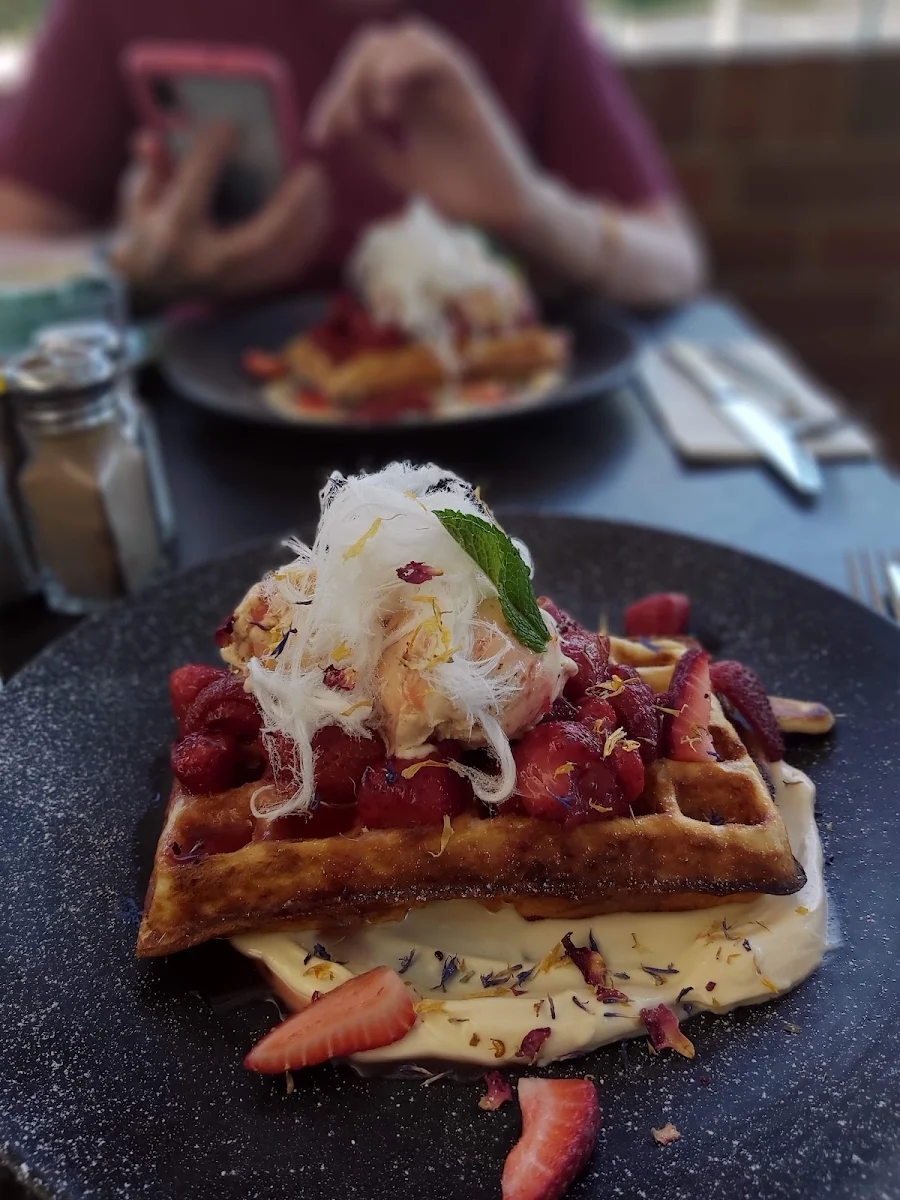 Berry Waffles, Corner Store Cafe