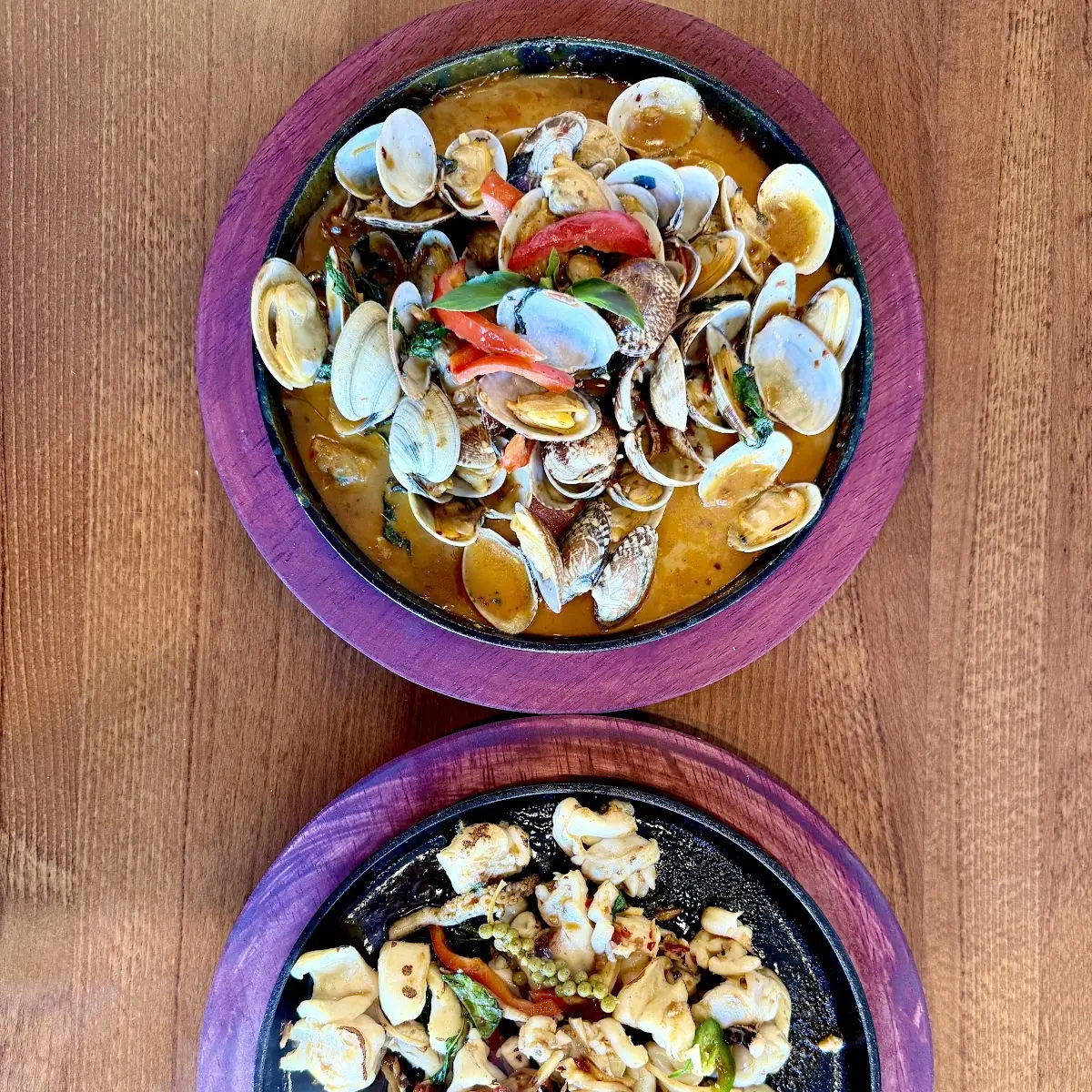 Clams with Prik Pao