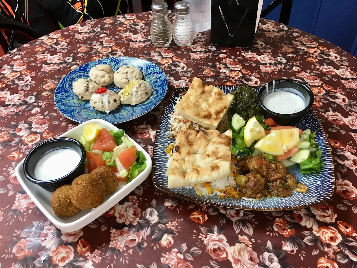Hummus Plate