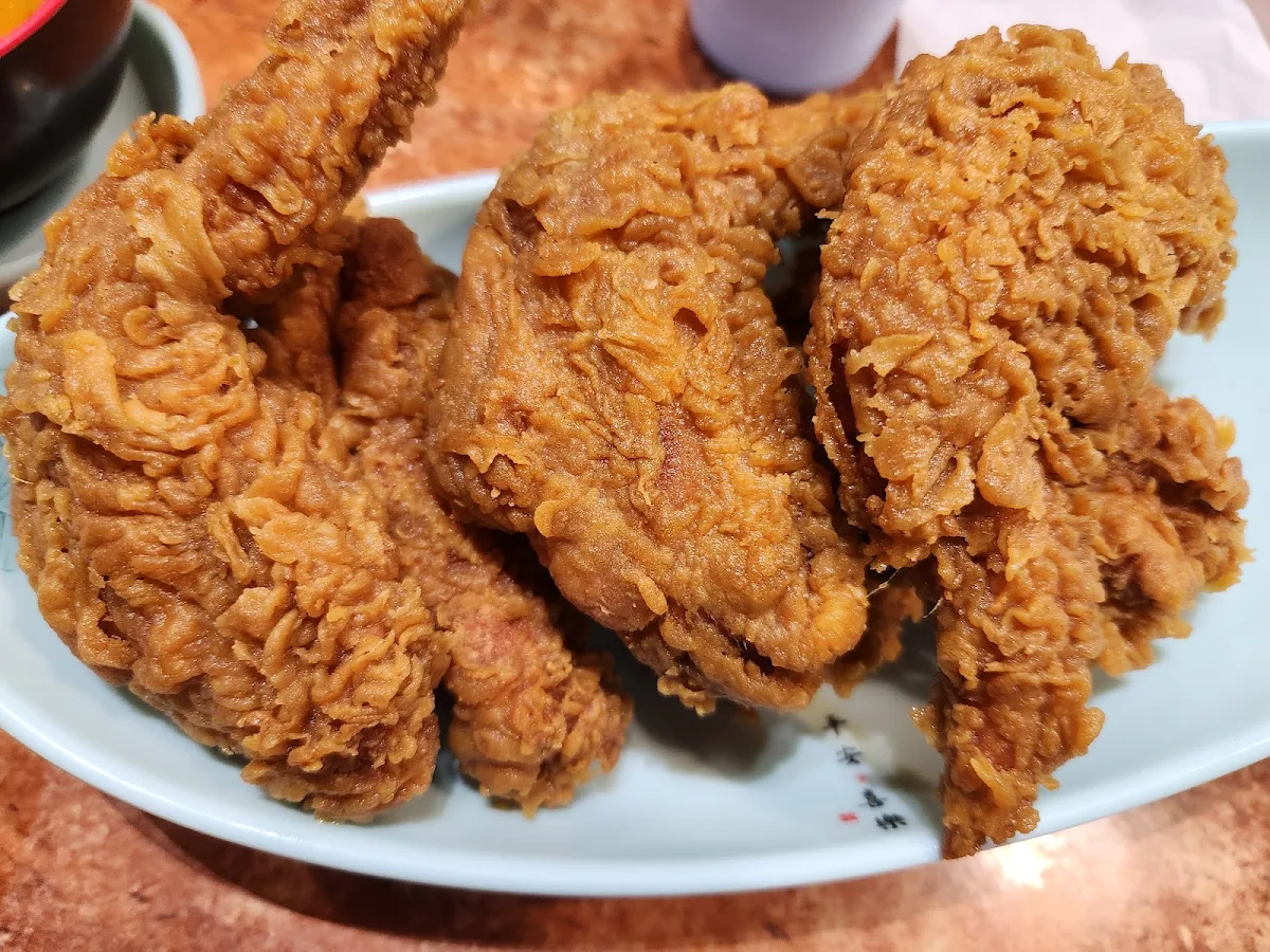 Crispy Deep Fried Chicken Wings 6 pcs, Sri Mahkota Malaysian Cuisine
