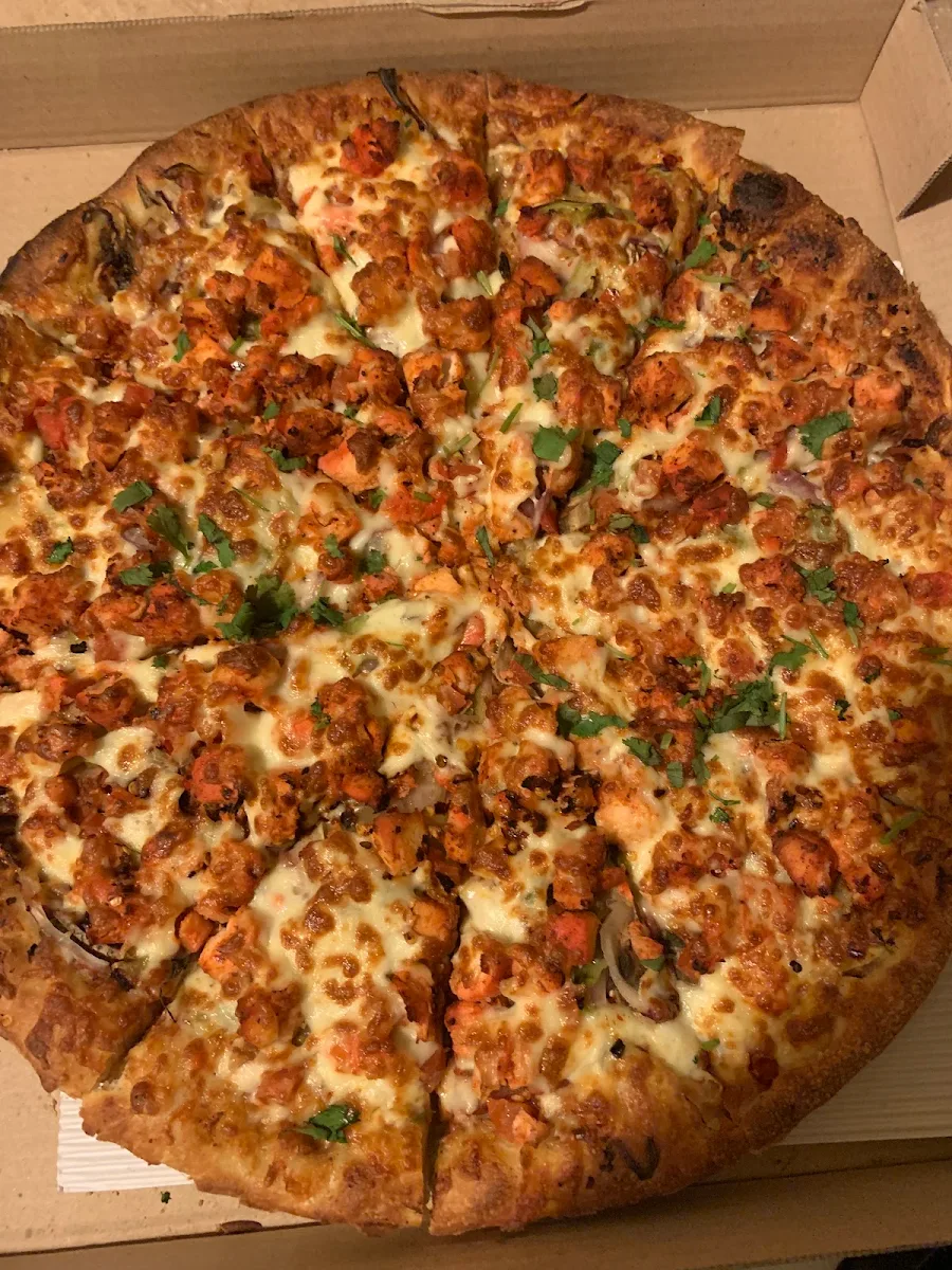 Butter Chicken Pizza, Pizza24