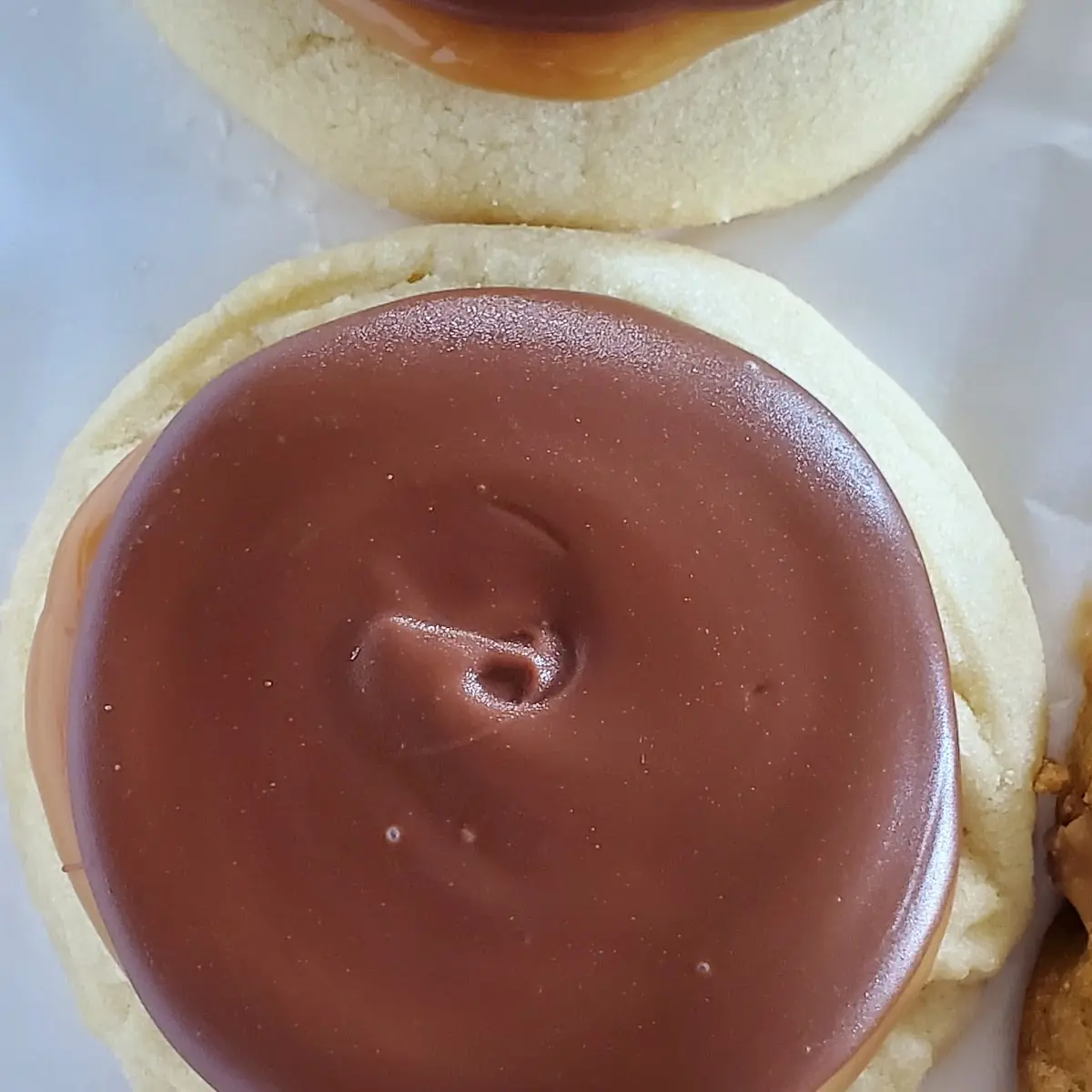 Chilled Sugar Cookie Topped