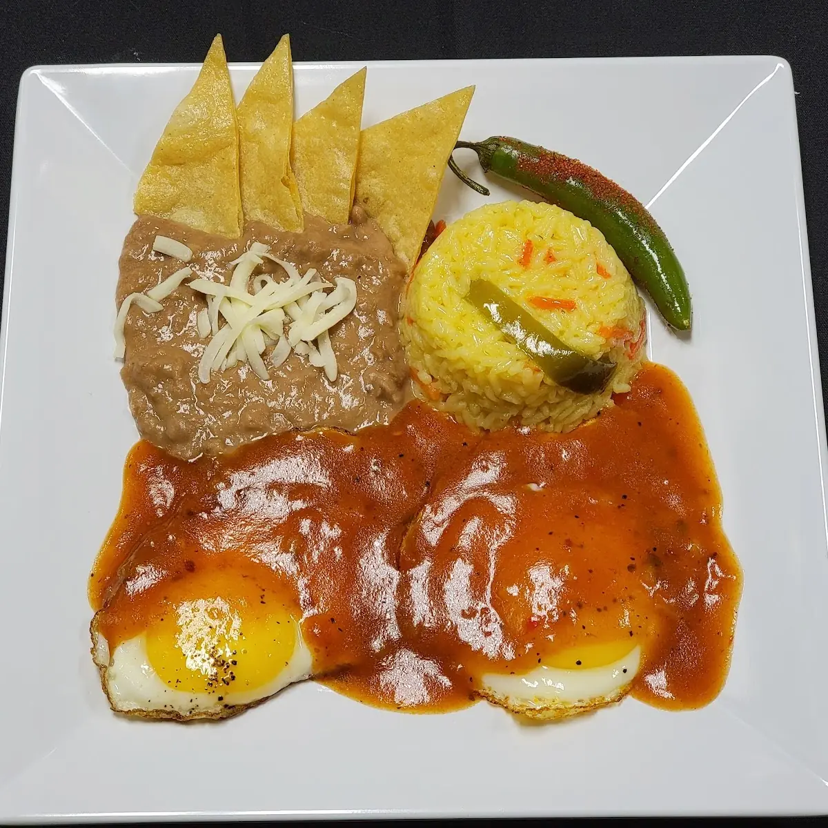 Huevos Divorciados