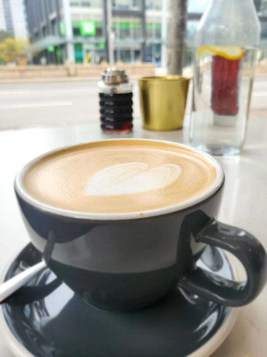 B06 Vietnamese Latte Hot