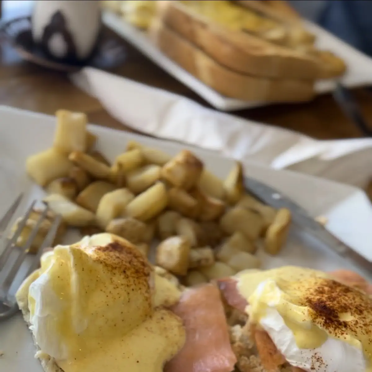 Salmon Benedict