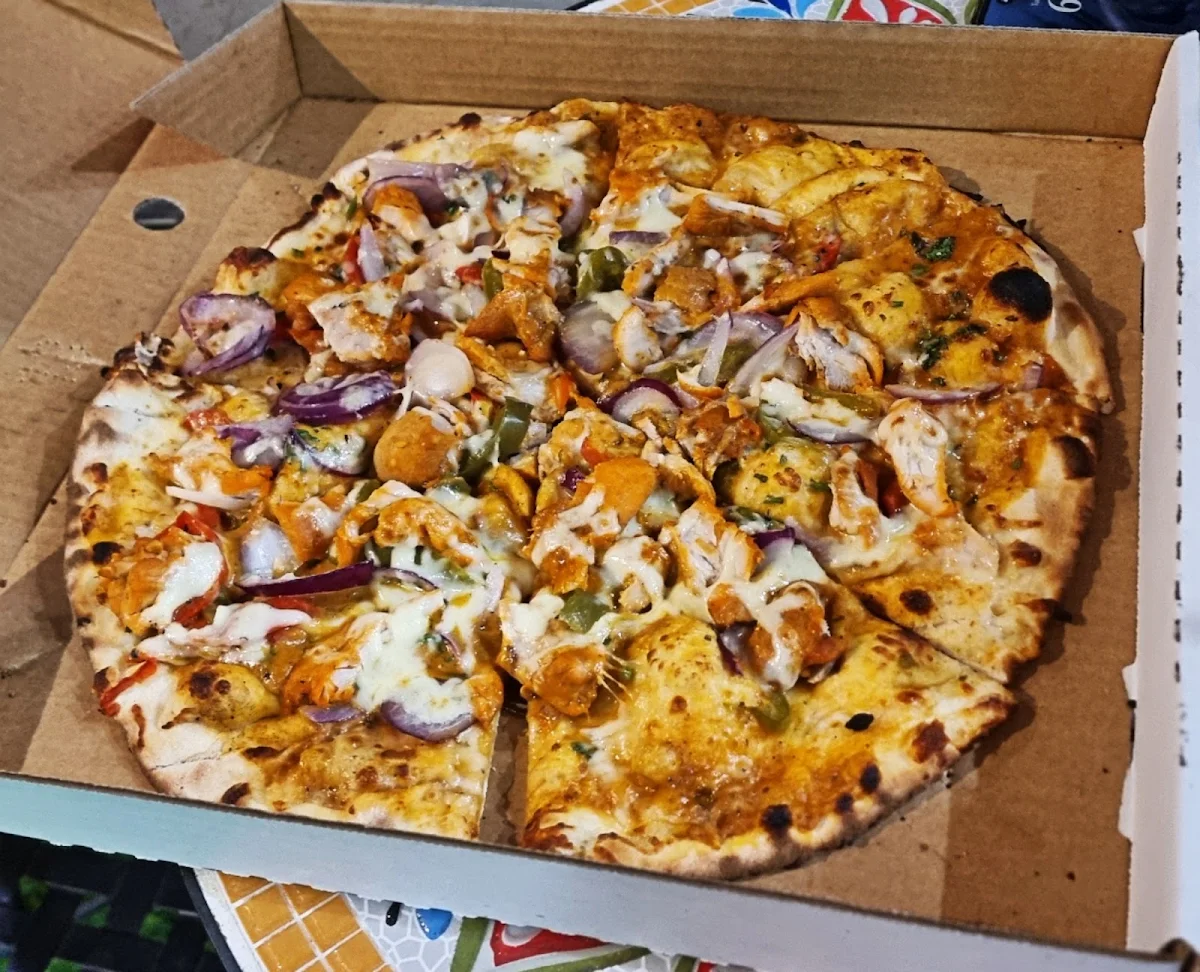 Butter Chicken Pizza