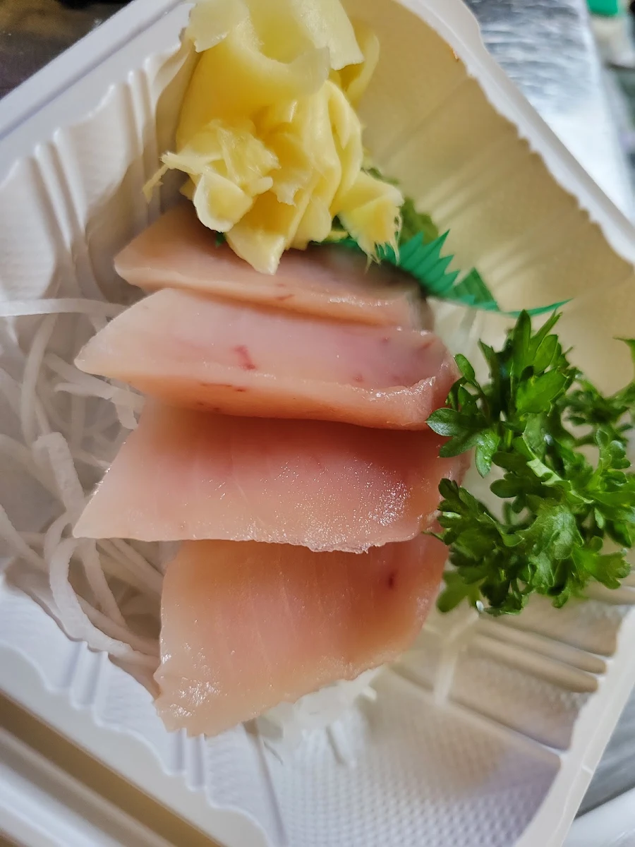 Hokkigai Sashimi