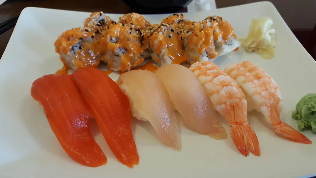 Spicy Tuna Combo