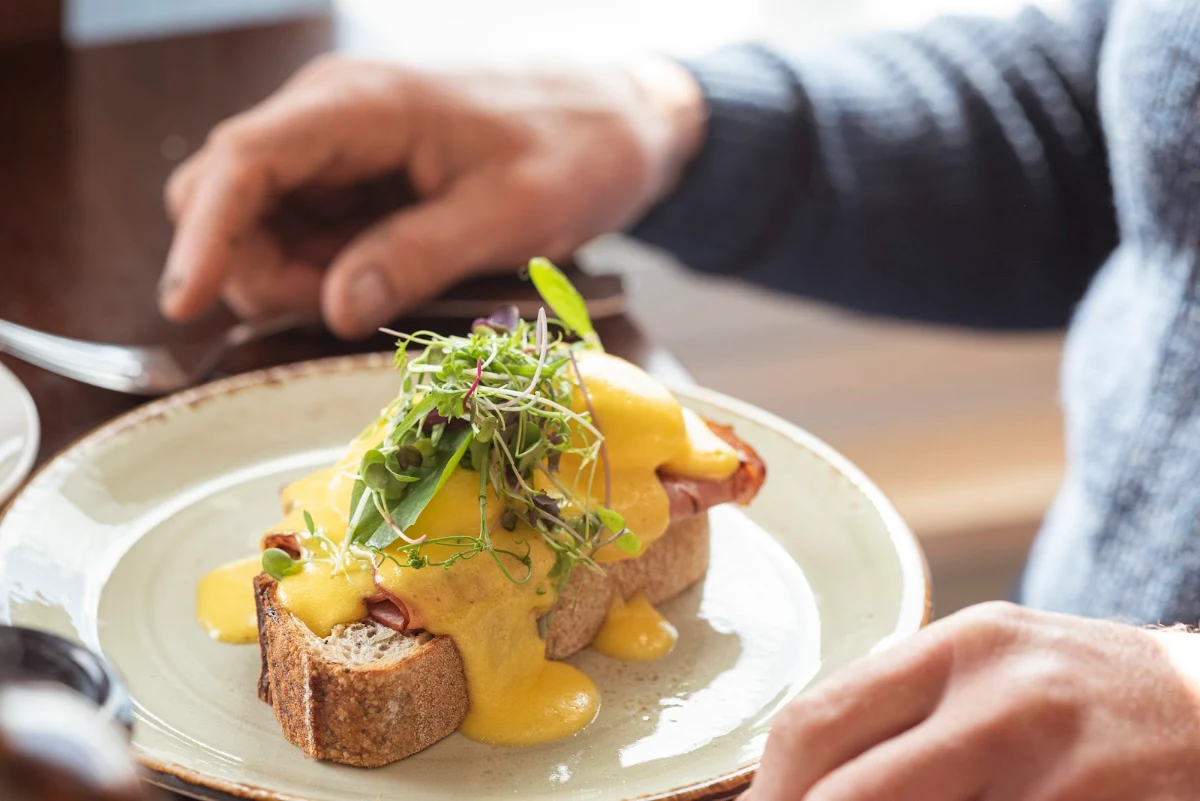 Eggs Benedict 2, Pavilion Cafe & Bar