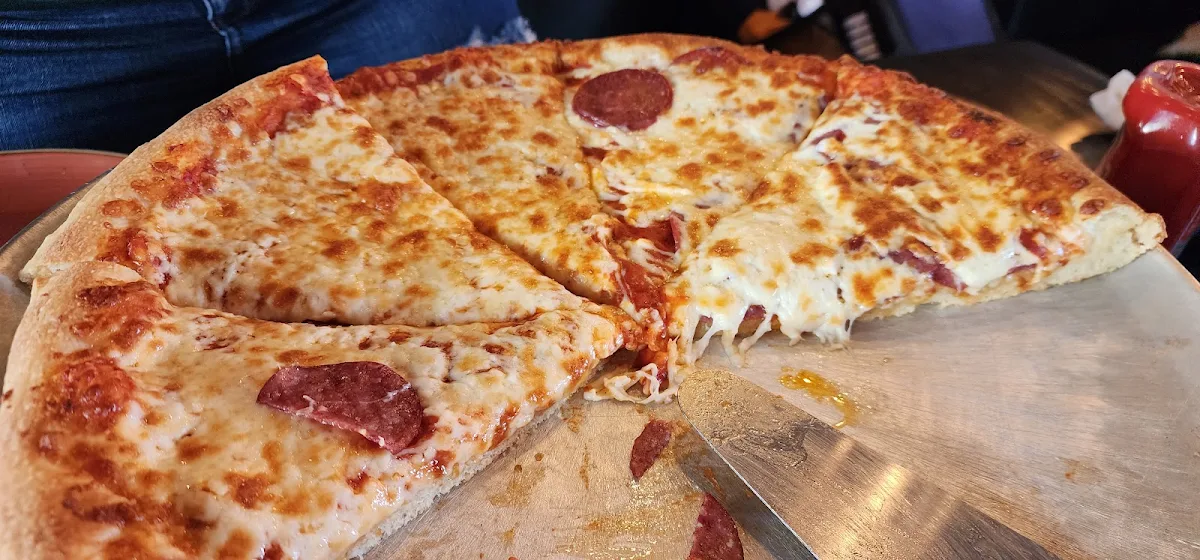 Cheese and Pepperoni Pizza, Gabriel Pizza