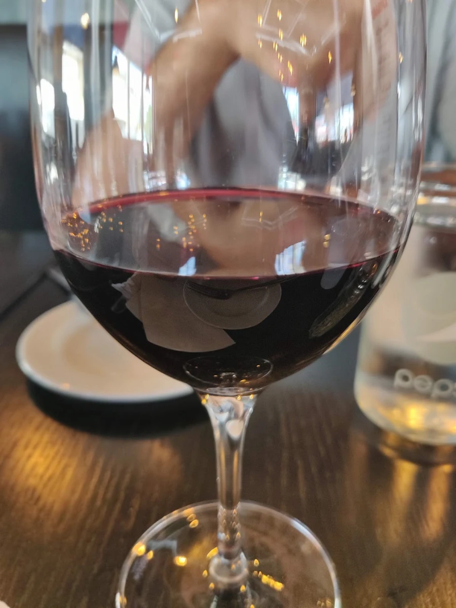 Red Wine, Gabriel Pizza