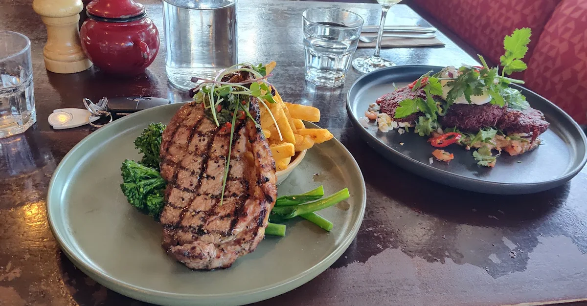 Porterhouse Steak, Goat House