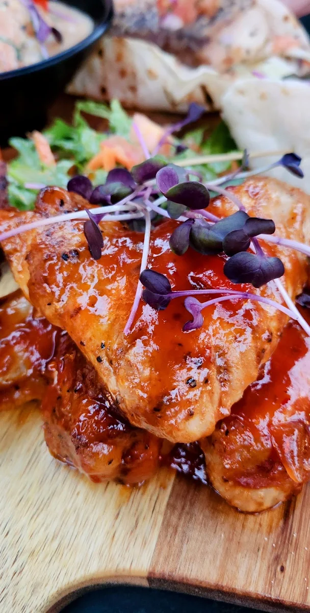 Spicey Chicken Wings, Goat House