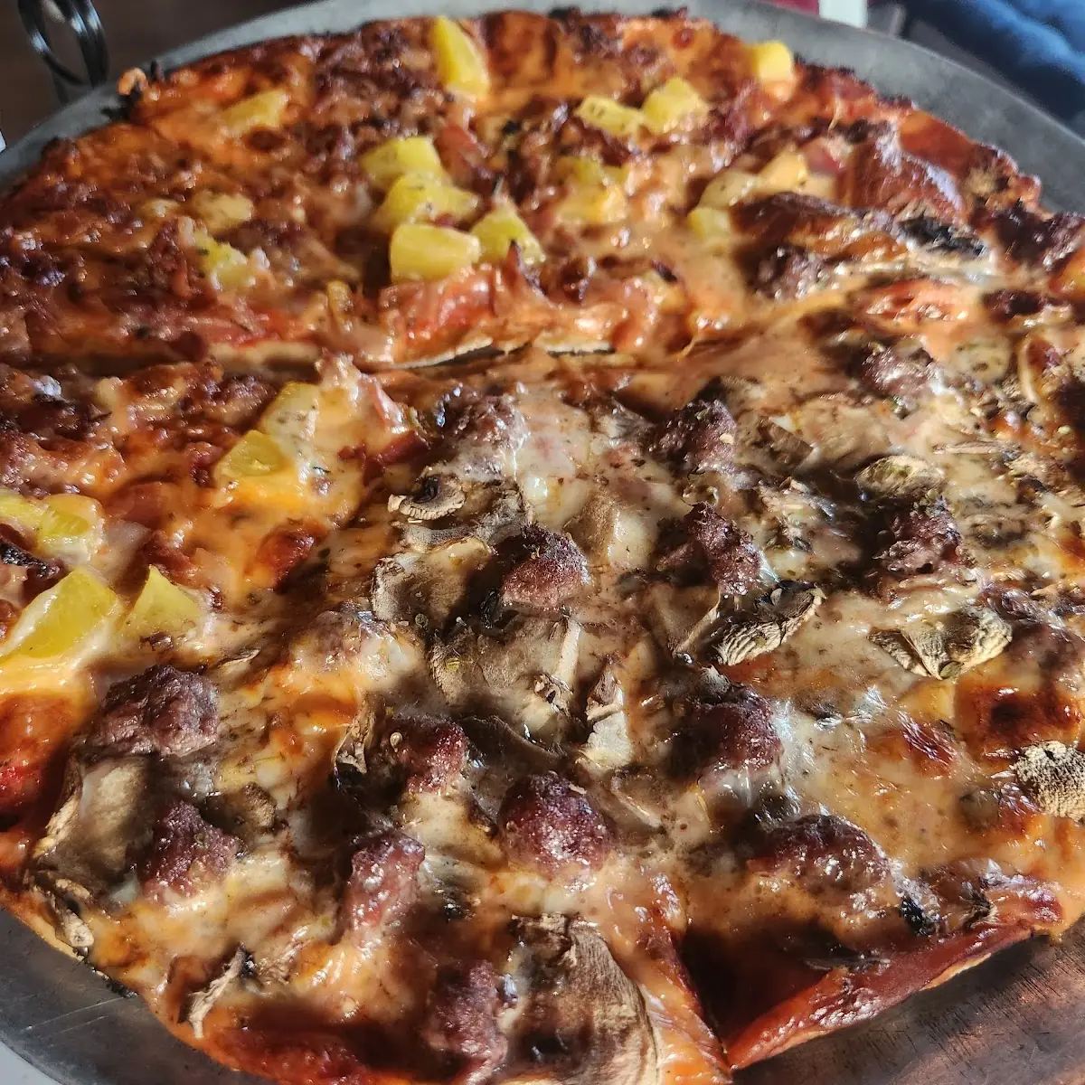 Thin Crust Pizza