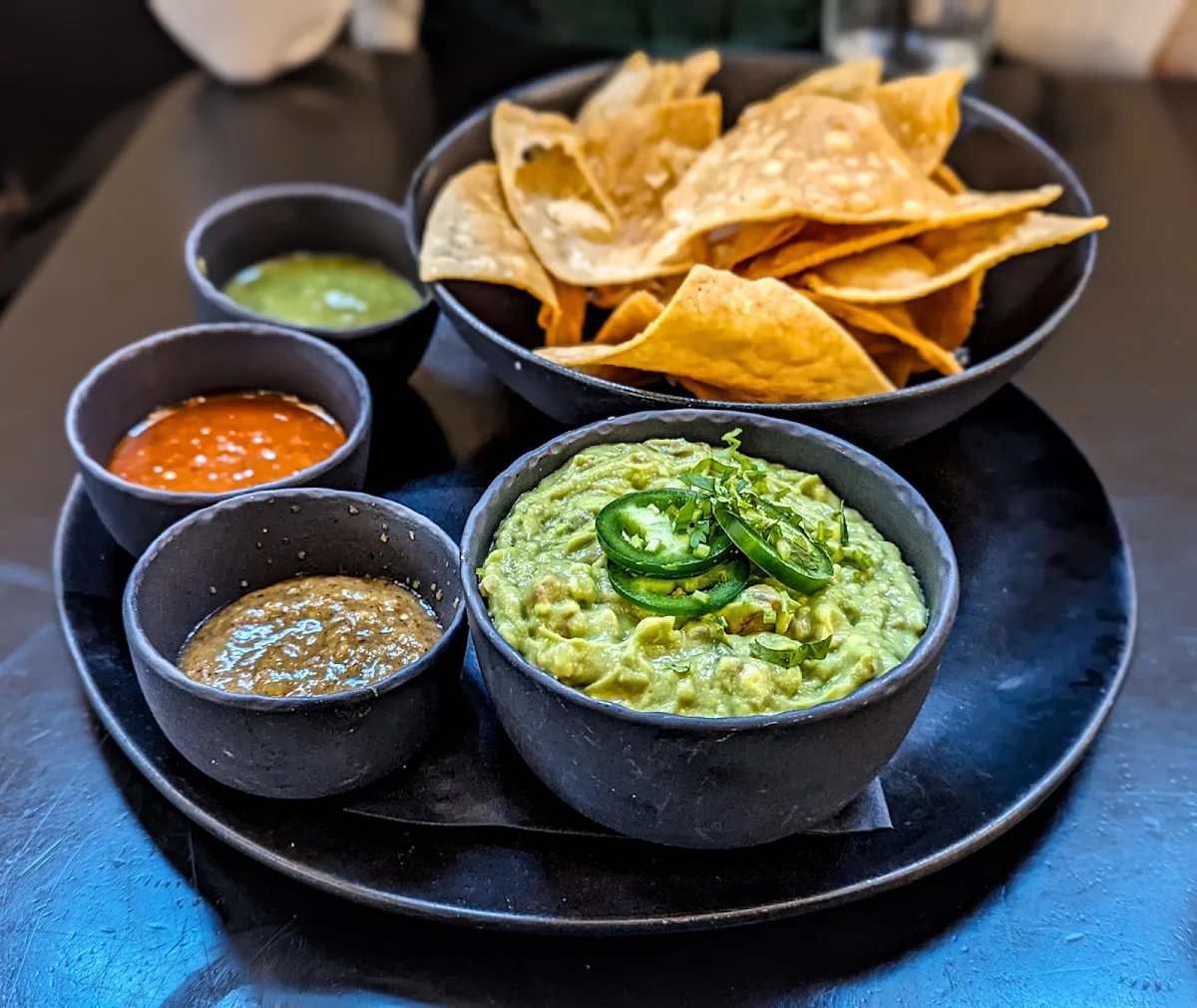 Chips & Dips, Tacofino Ocho (Mount Pleasant)
