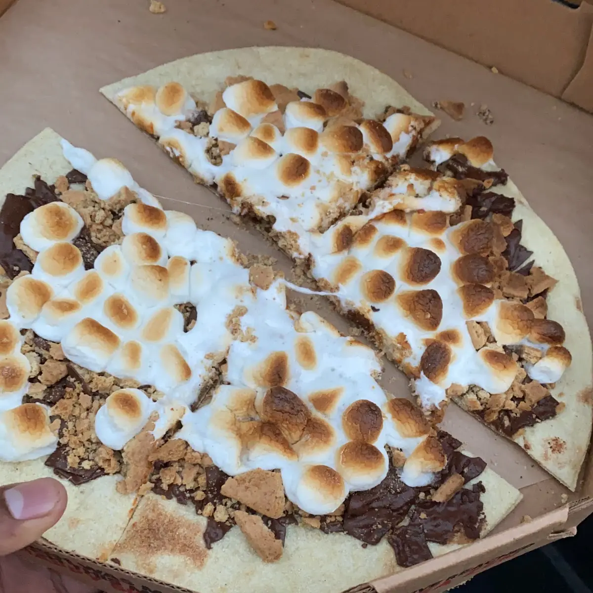 S´Mores Dessert Pizza