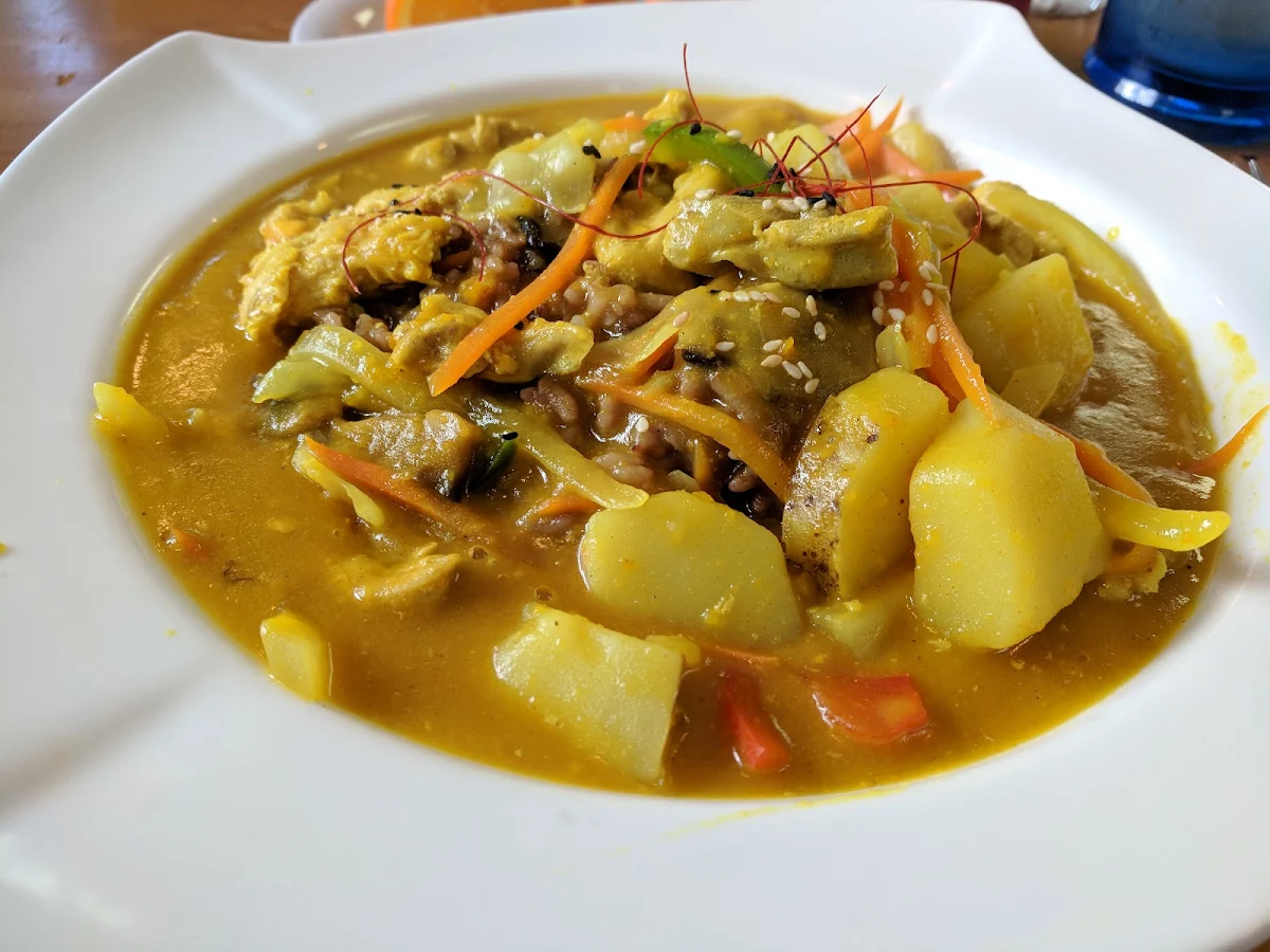 Curry Chicken with Rice, 331 Atherley Diner
