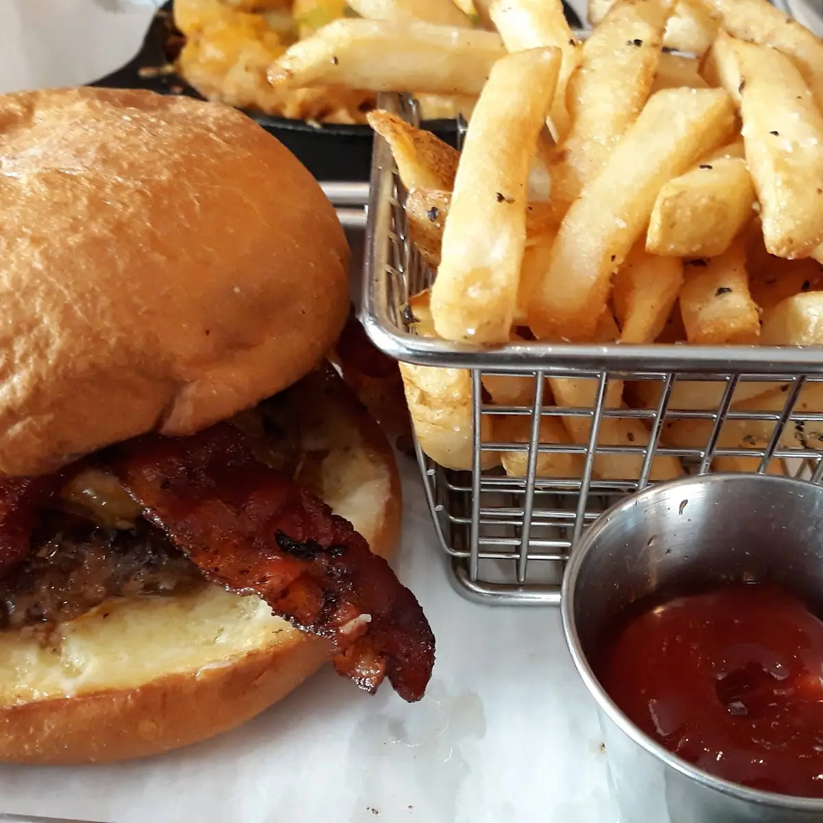 Pimento Bacon Cheeseburger