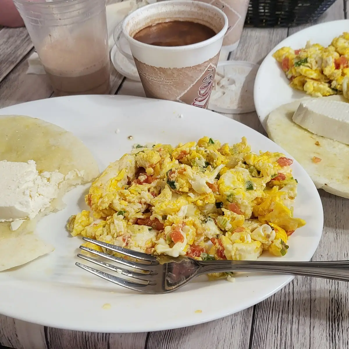 Huevos Revueltos Con Tomate Y Cebolla