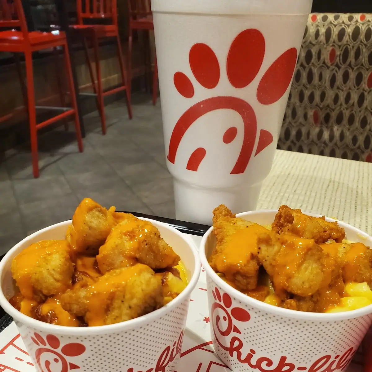 Mac and Cheese with Nuggets