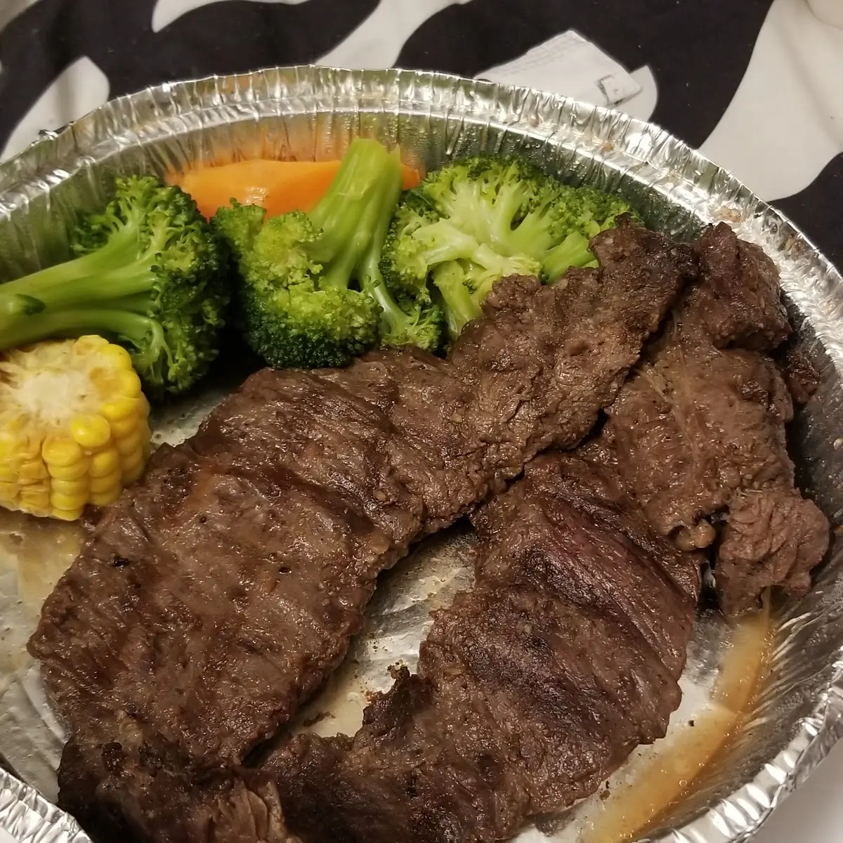 Churrasco Y Ensalada Verde
