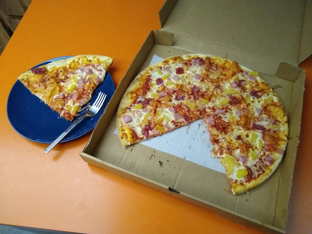Hawaiian Pizza