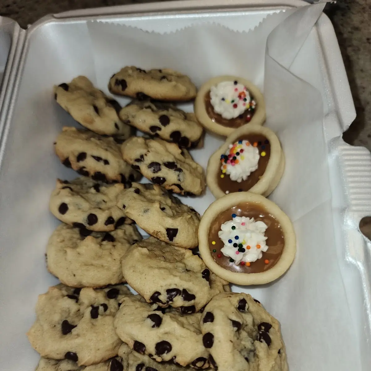 Chocolate Chip Cookie & Caramel Cups