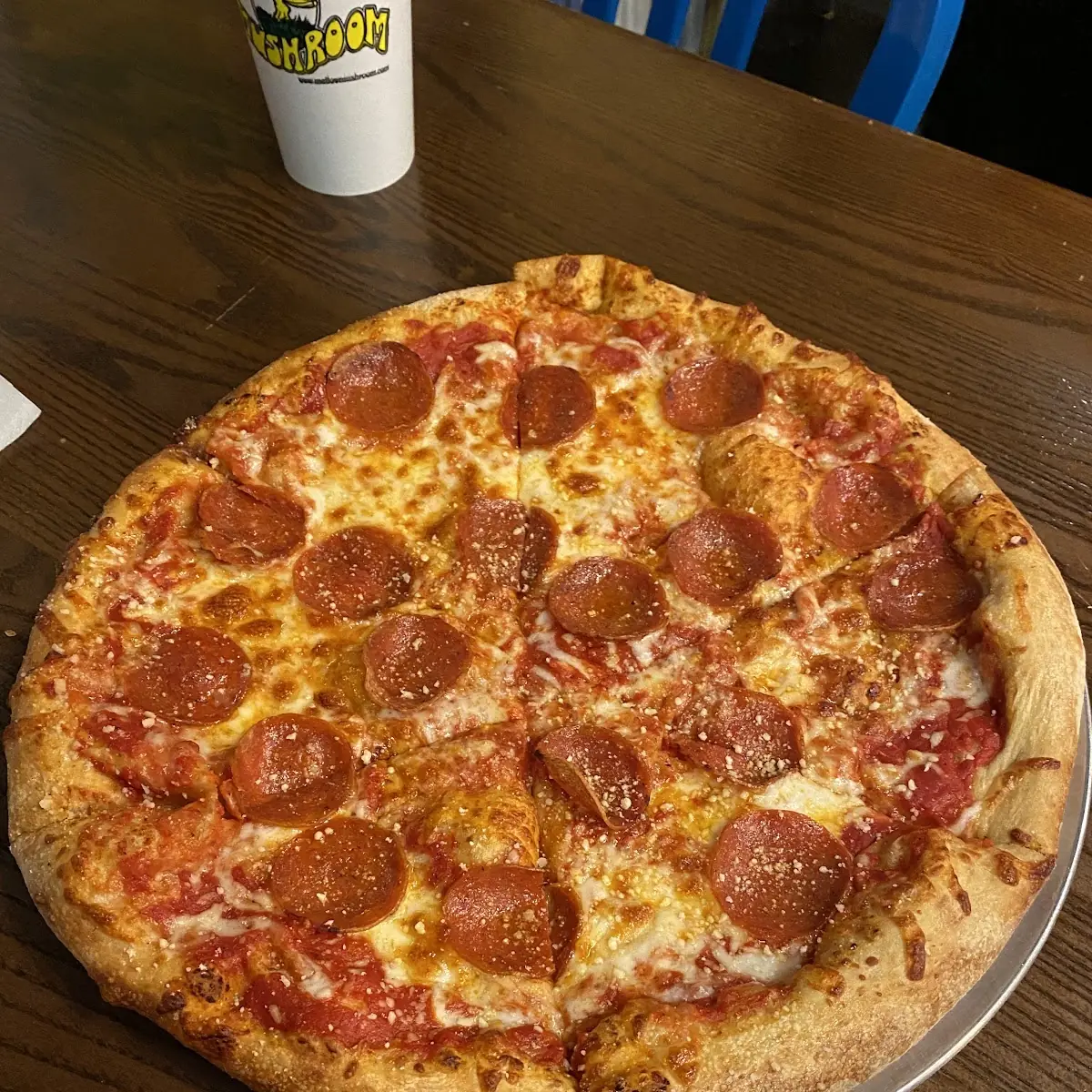 Regular Pepperoni Pizza