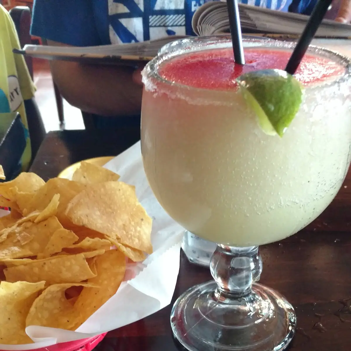 Strawberry Lime Margarita & Chips Salsa