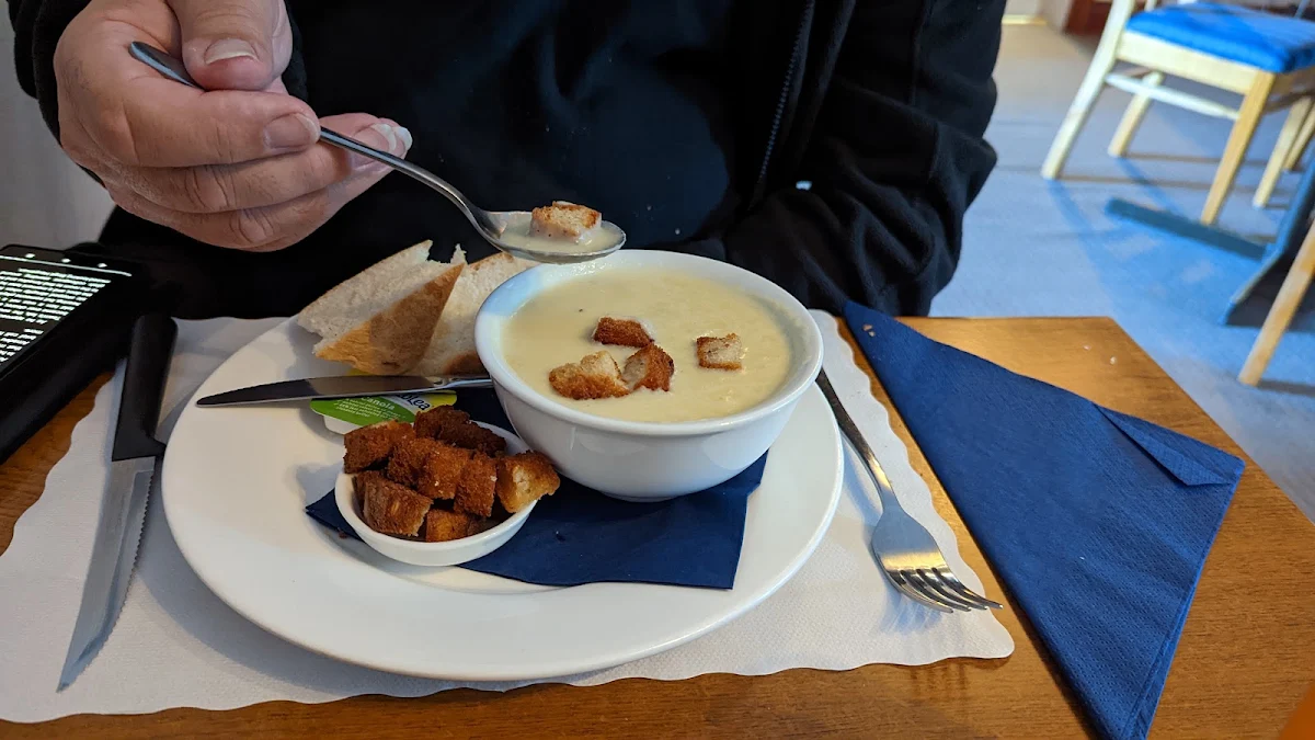 Highlights, Walcha Road Hotel