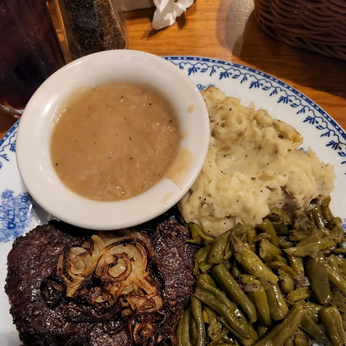 Hamburger Steak Mashed Potatoes and Green Beans
