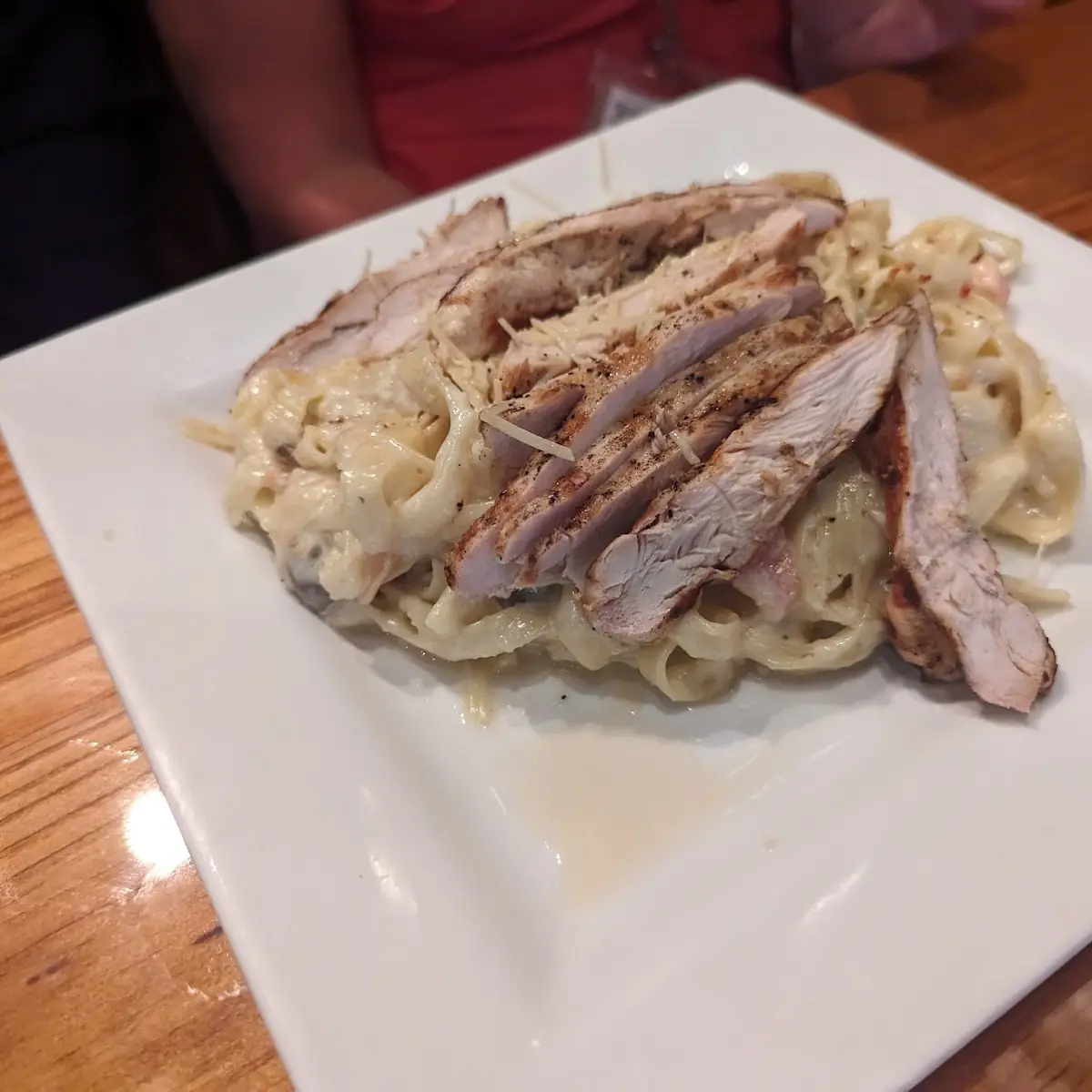 Fettuccine Alfredo w Chicken